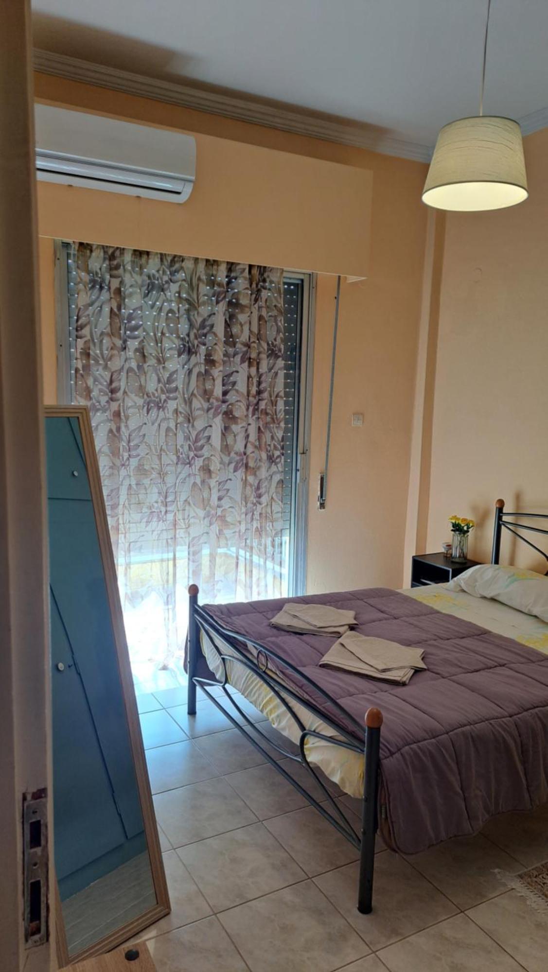 Apartment Getaway In Sparti Ngoại thất bức ảnh