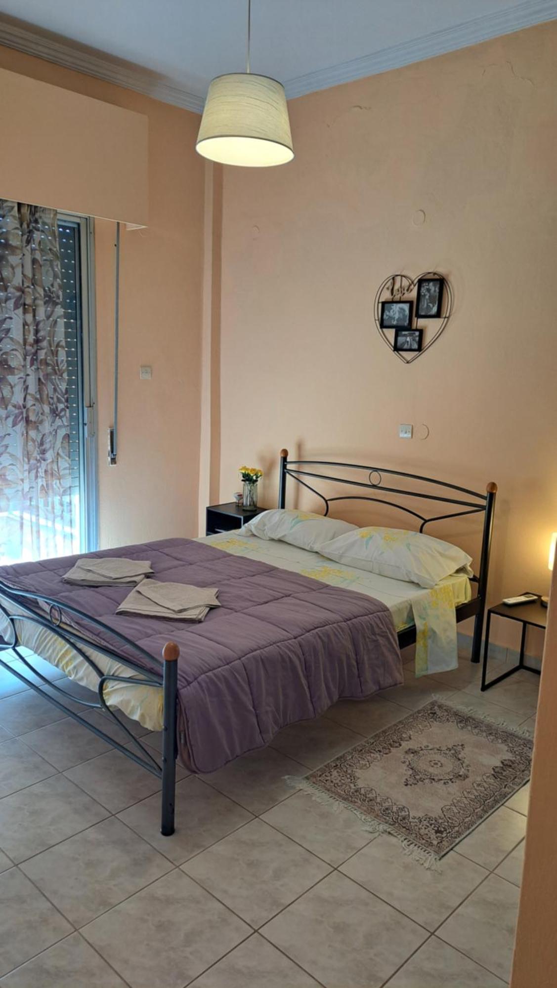 Apartment Getaway In Sparti Ngoại thất bức ảnh